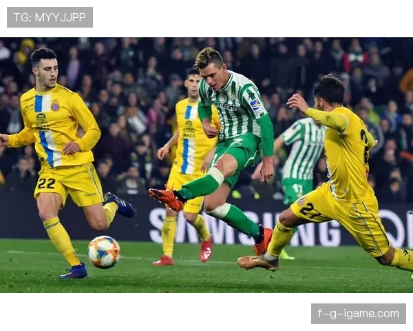 赛季最佳进球揭晓:惊艳瞬间诠释足球艺术之美 赛季最佳进球揭晓:惊艳瞬间诠释足球艺术之美