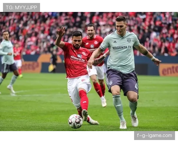 德甲球队逆境中彰显坚韧斗志，永不言弃精神闪耀赛场